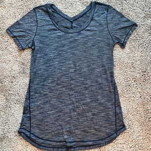 Lululemon workout shirt